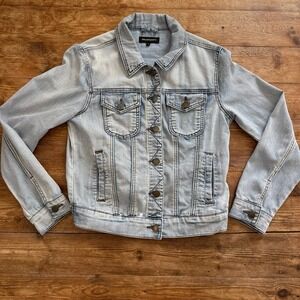 Prosperity Light Wash Denim Trucker Style Button Jean Jacket Women's Small EUC